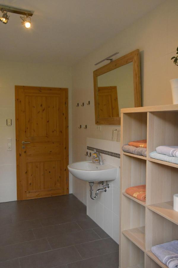 Appartamento Haus Alpenrose Zum Vic Wermelskirchen Esterno foto